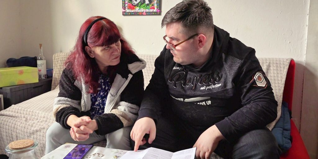 Bürgergeld-Familie häuft Schulden an: Zahlen soll der kranke Opa
