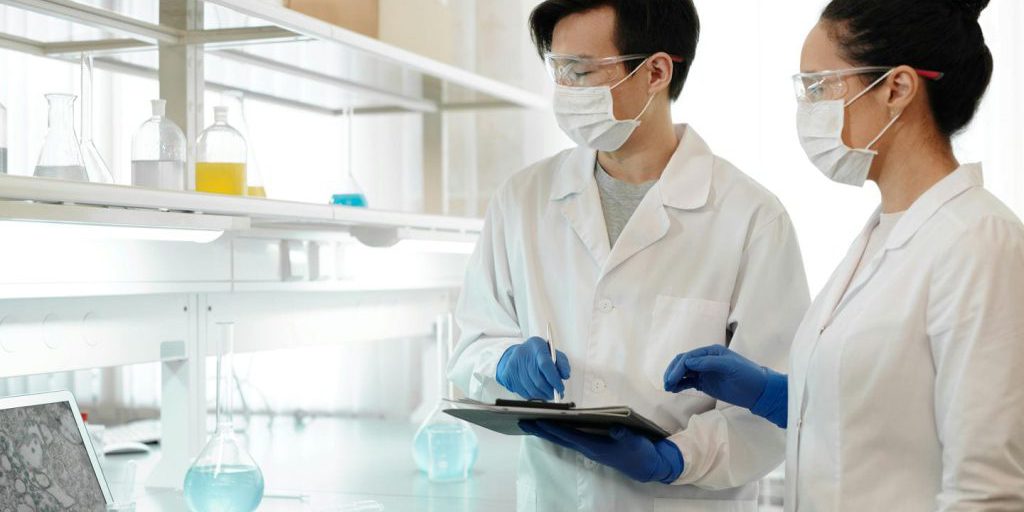 Shanghai Henlius Biotech nel mirino dei big farmaceutici