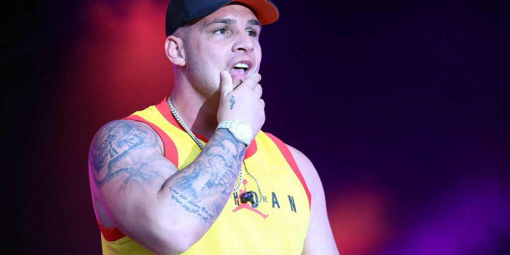 Eitel? Deshalb hält Pietro Lombardi immer seine Hand vors Gesicht