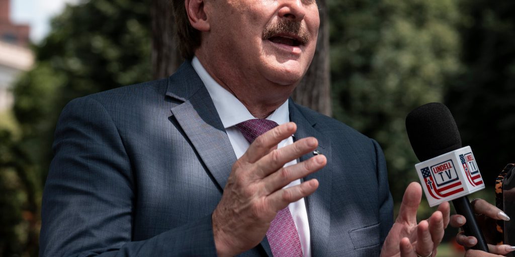 Mike Lindell, imprenditore di MyPillow, lancia la sua candidatura per governatore del Minnesota