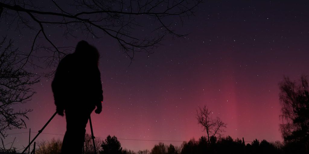 Aurore boreali: uno spettacolo indimenticabile visto dal paese