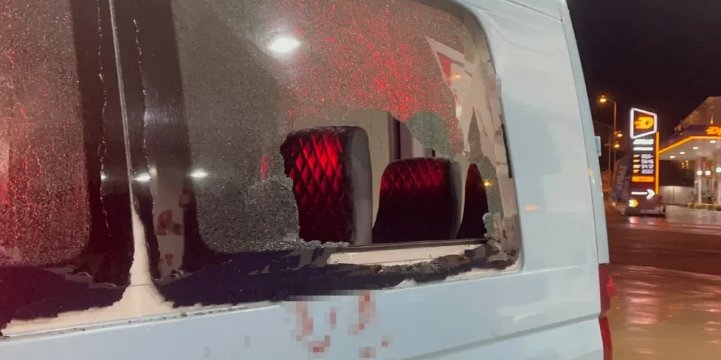 Conducente a Sinop rifiuta alcolmetro, colpisce vetro e ferisce persona