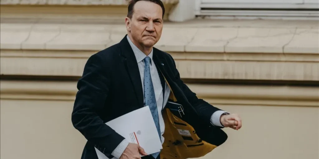 Ministro polacco: la Russia potrebbe mirare alla Polonia se l'Ucraina perde la guerra