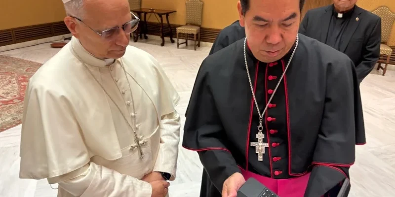 Papa Leone XIV esprime solidarietà ai migranti negli Stati Uniti: un messaggio di speranza e sostegno in tempi di incertezza