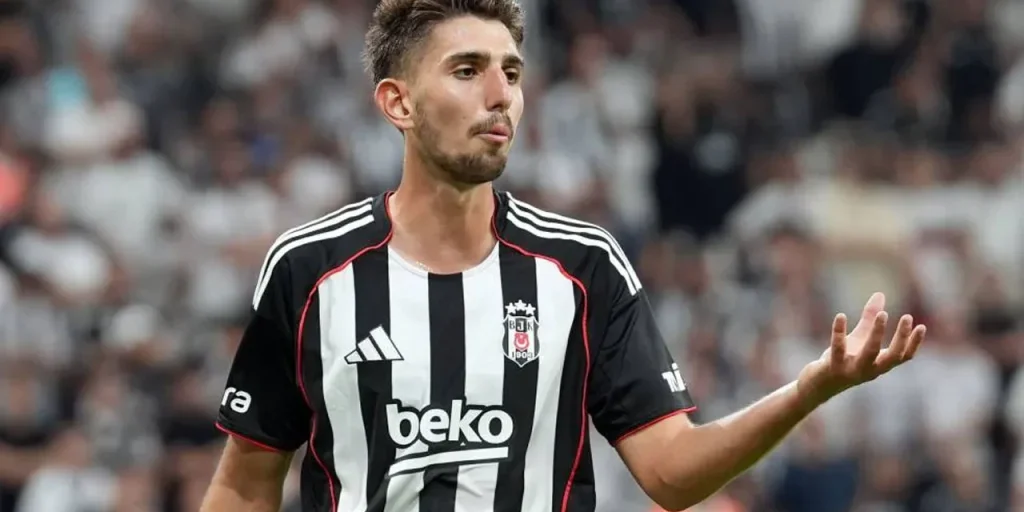 Braga presenta offerta di 5 milioni di euro per Demir Ege Tıknaz