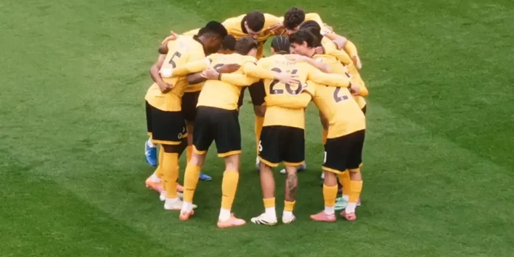 Wolverhampton Wanderers al limite della bancarotta: vendono tutti i giocatori