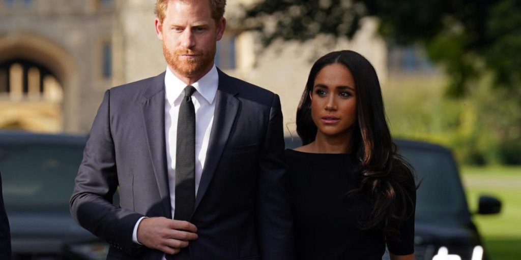 Perdite milionarie nella fondazione Archewell: le accuse contro Harry e Meghan