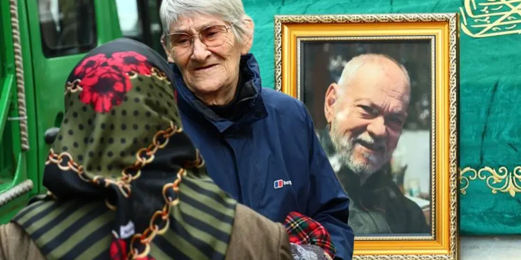 Addio al marito di Canan Karatay: funerale nella Moschea di Moda dopo 47 anni di matrimonio