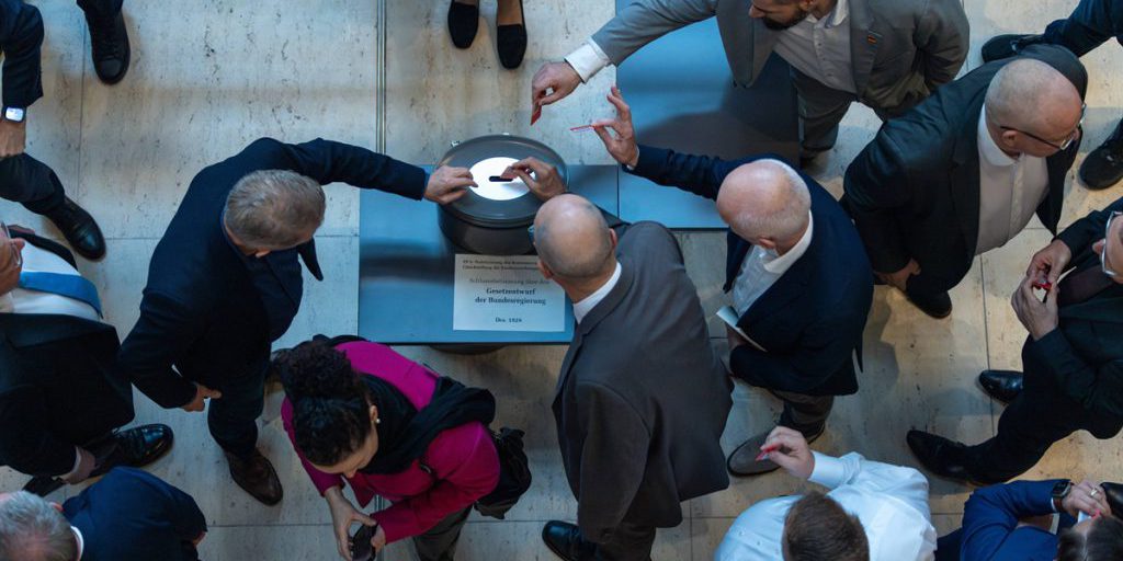 Nuovo pacchetto pensionistico approvato: cosa sapere per evitare errori oggi