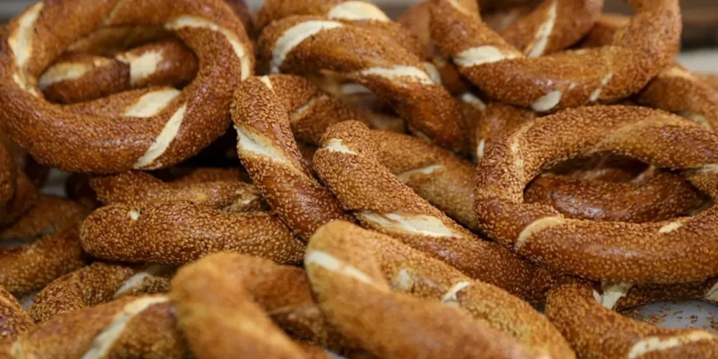 Prezzo del simit a Istanbul quasi raddoppia senza decisione ufficiale