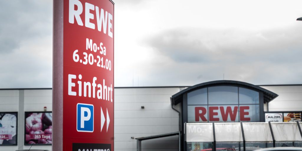 Rewe chiuderà negozi in molte regioni: quali aree saranno colpite