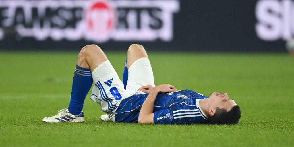 Un giocatore del Schalke solleva dubbi su Miron Muslic prima della partita contro la Fortuna Düsseldorf