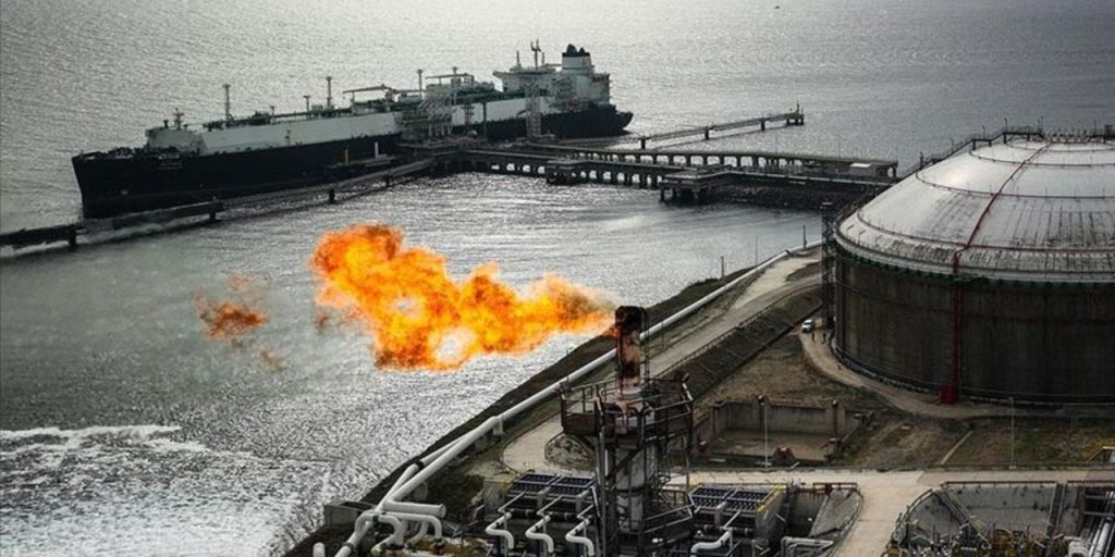 Qatar chiede all'Europa di allentare le leggi ambientali per continuare a fornire gas naturale liquefatto