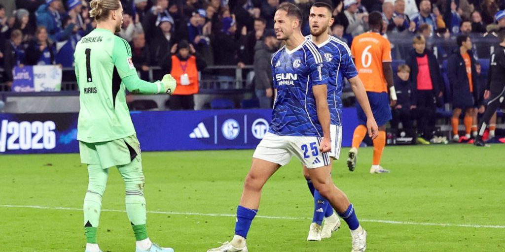 La Storica Serie del Königsblau: Come la Determinazione Sta Cambiando il Destino della Squadra di Schalke