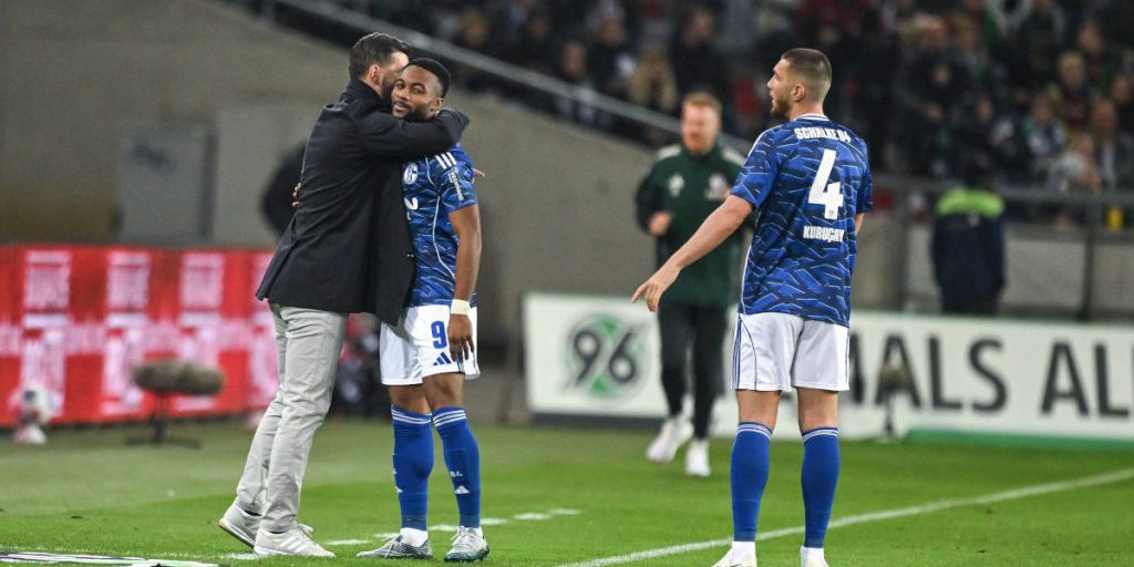 Sylla-Hammer bei Hannover – Schalke! DIESE Aktion spricht Bände