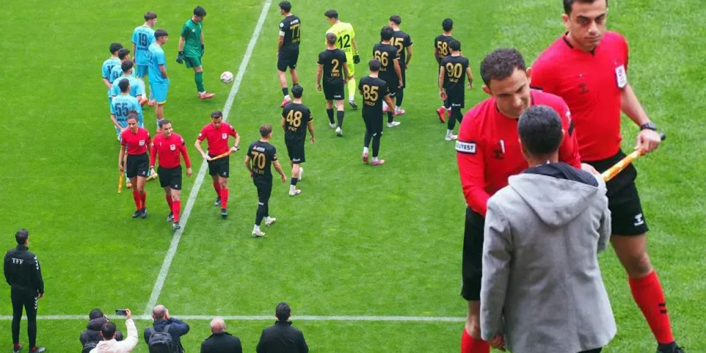 Partita annullata: Isparta 32 Spor arriva in campo con solo sette giocatori