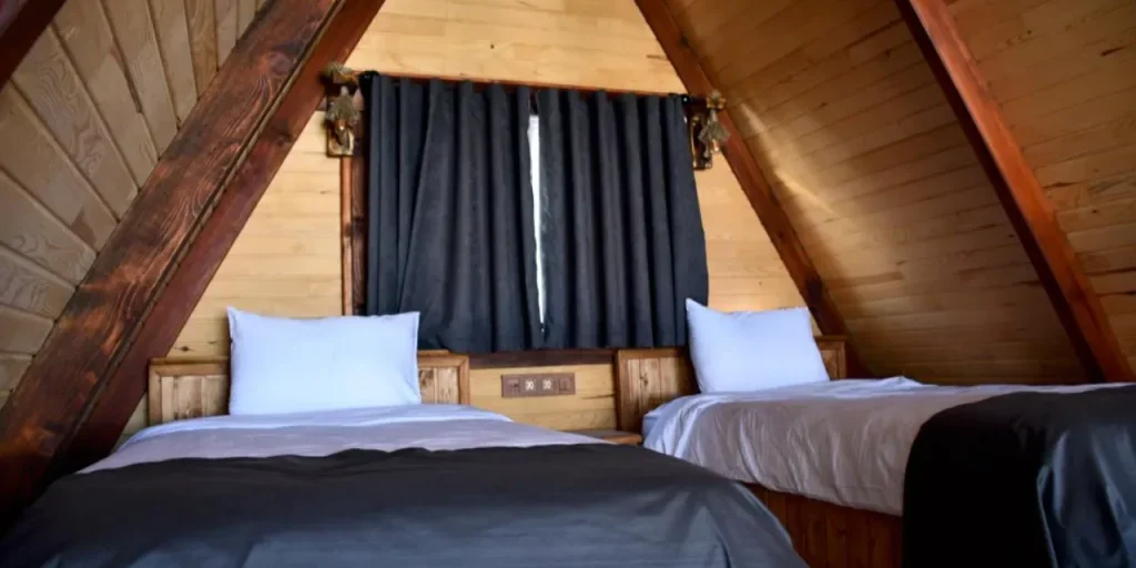 Frode di bungalow scoperta: 24 sospetti arrestati in 11 province, 1 482 000 lira rubate