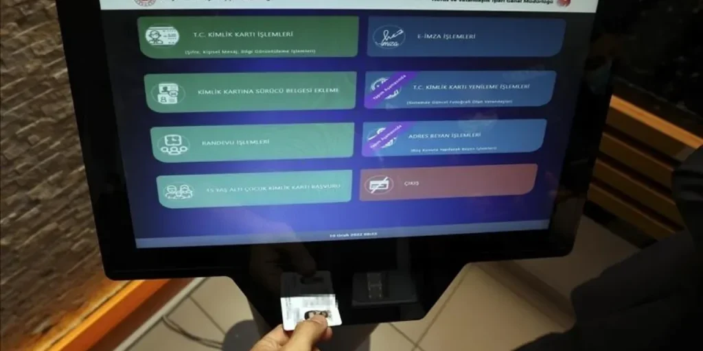 Indagine su organizzazione criminale: tribunale di Ankara accetta l'atto di accusa per falsificazione di e‑signature di funzionari pubblici