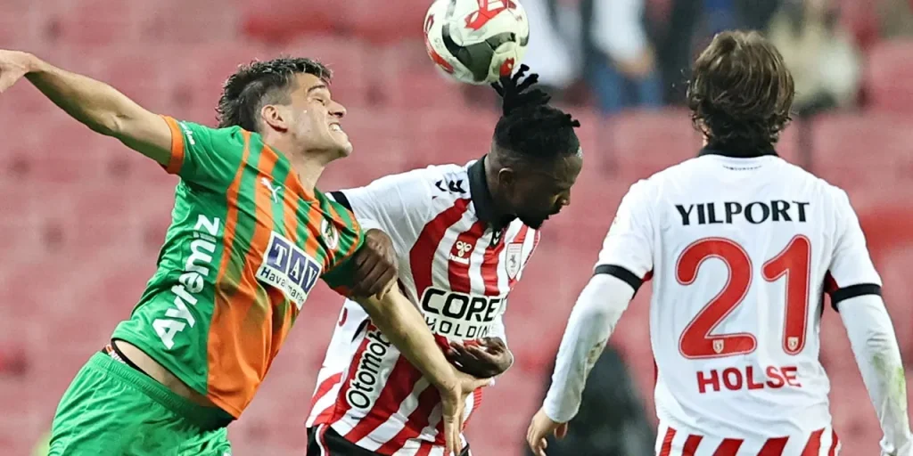 Samsunspor e Alanya pareggiano 1-1, gol decisivo al 90+1 minuto