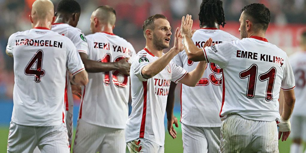 La Samsunspor Conquista la Vetta della Classifica nella UEFA Konferans Ligi con una Straordinaria Vittoria sulla Hamrun Spartans