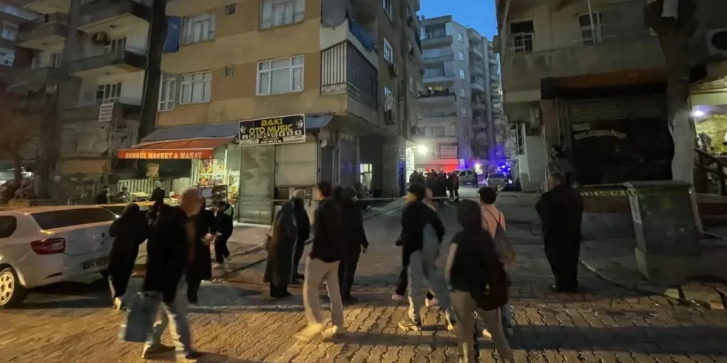 Evacuazione di un edificio di sei piani a Şanlıurfa per sospetti rumori provenienti dalle balconi