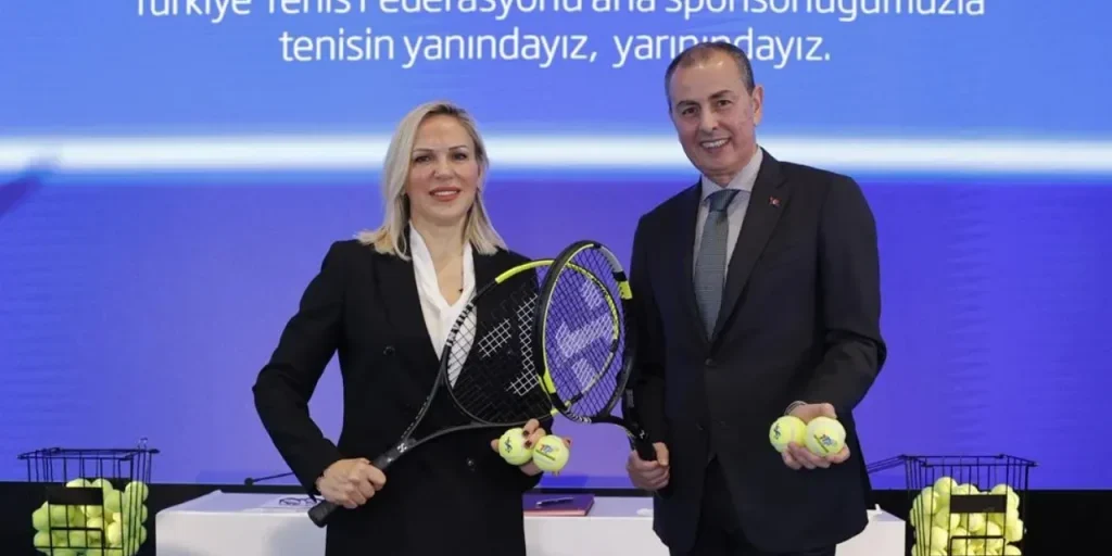 İş Bank cambia sponsorizzazione: dal supporto agli scacchi al tennis