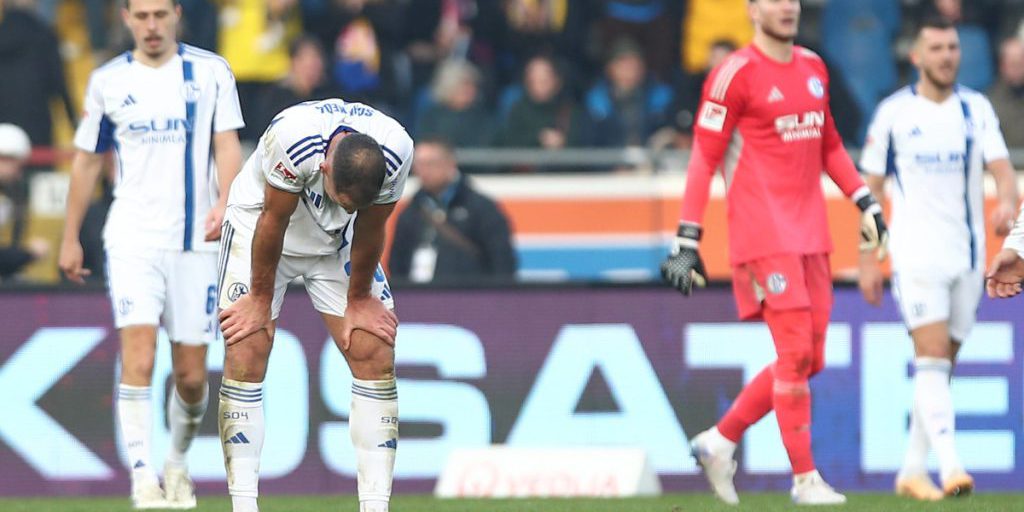 Schalke 04 conclude il 2025 con una sconfitta contro Eintracht Braunschweig