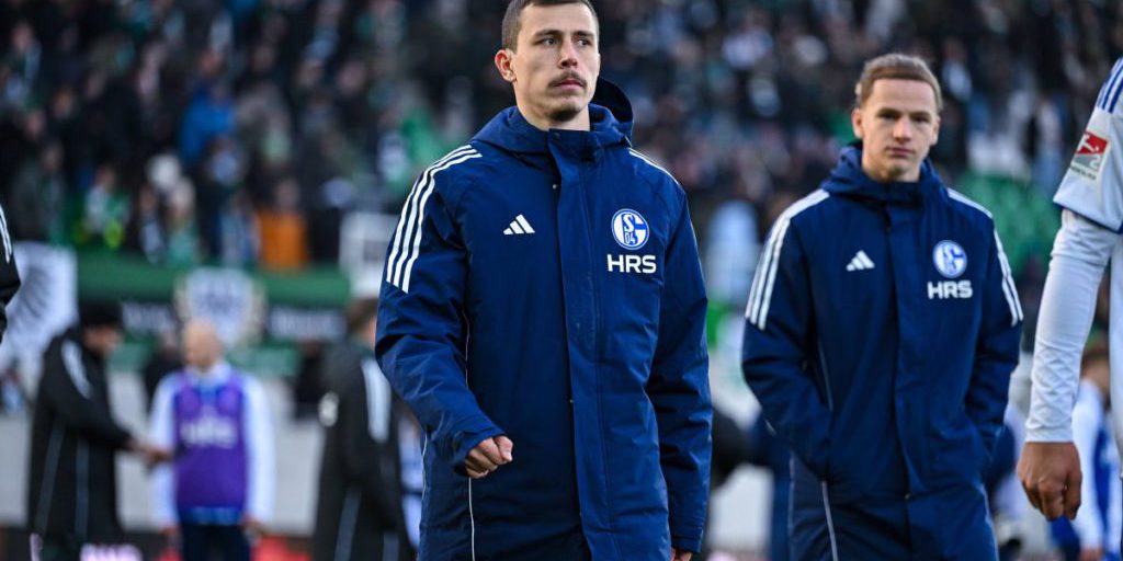 Schalke 04: giocatori e tifosi indignati per decisione arbitrale
