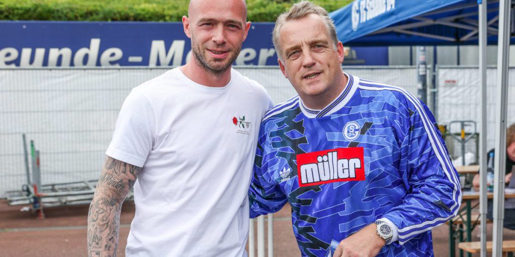 Ex-Schalker assume nuovo ruolo in club rivale, sorpresa per i tifosi