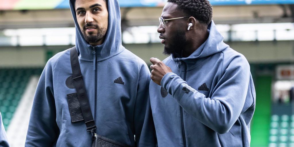 Giocatore precedentemente in difficoltà a Schalke si trasferisce in nuovo club