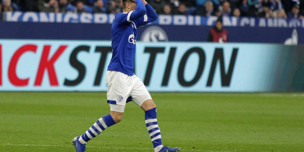 Fine di stagione difficile per giocatore del FC Schalke 04: rischio di ripetersi per altri ex‑professionisti