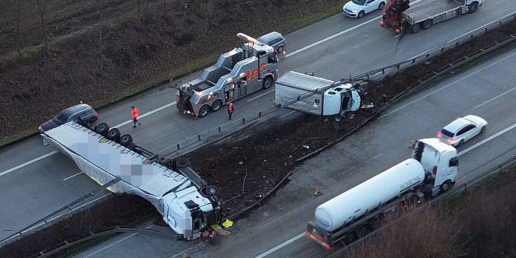 Incidente sulla A44 in Nordrhein-Westfalen: chiusura parziale a causa di camion