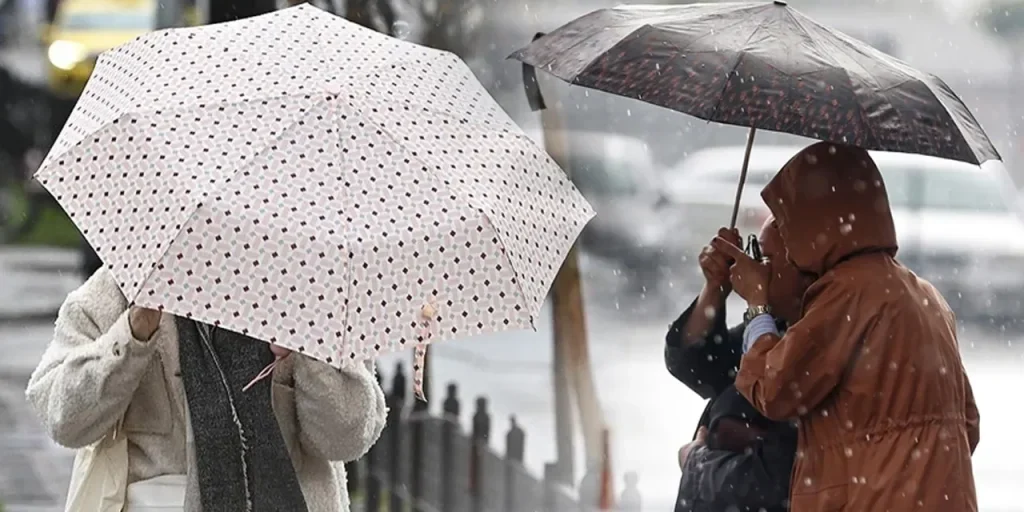 Avviso meteorologico giallo: forti piogge e temporali per nove province a partire da domani