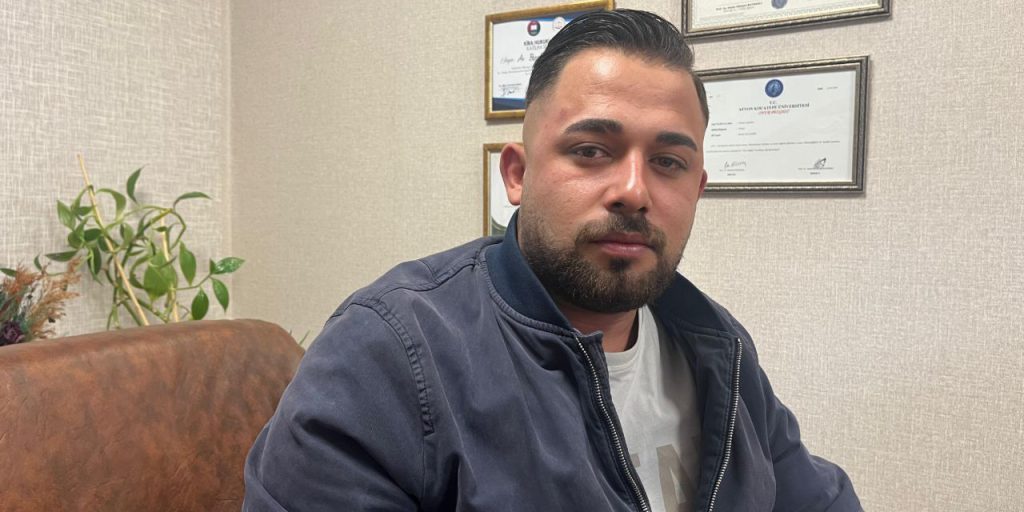 Aggressione a Eskişehir: un saluto si trasforma in violenza