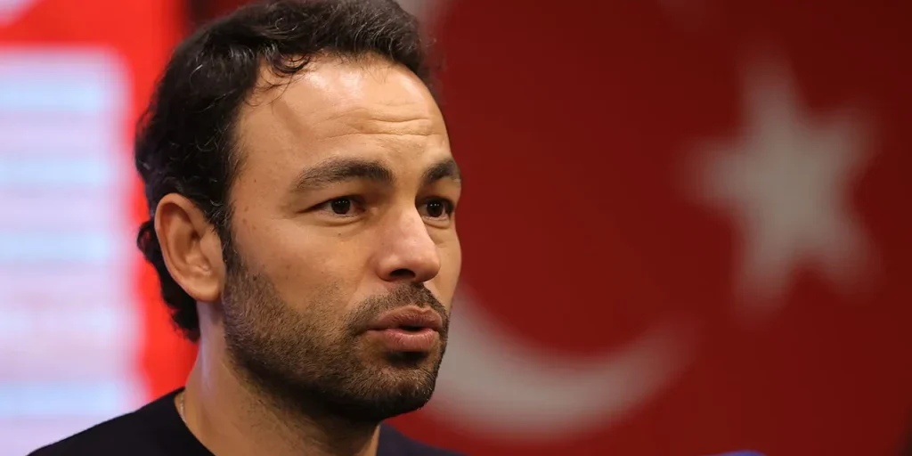 Selçuk İnan commenta la vittoria di Kocaelispor 3‑1 su Erzurumspor dopo la partita di apertura della Coppa Ziraat Turkey.