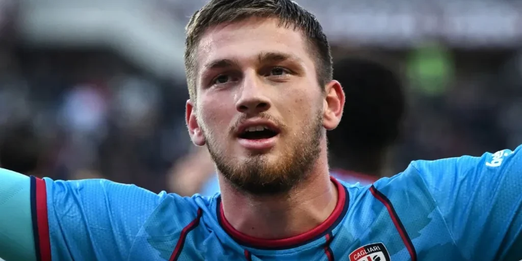 Semih Kılıçsoy segna il terzo gol in Serie A con il Cagliari