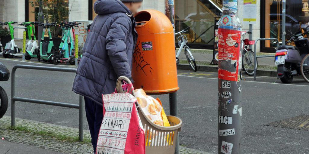 88enne povero costretto a lavorare a tempo pieno: la sua vita cambia improvvisamente