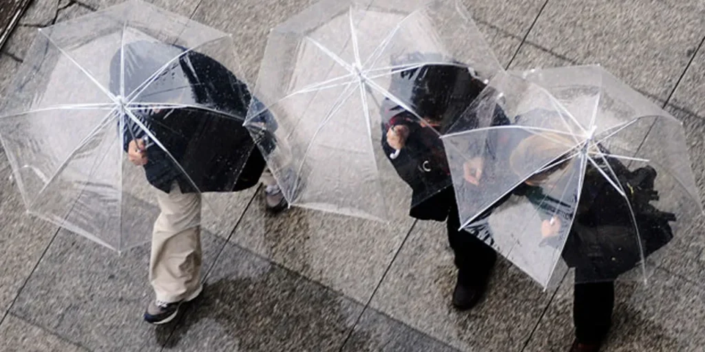 Temperature in calo e piogge: meteorologia avverte rischio moderato