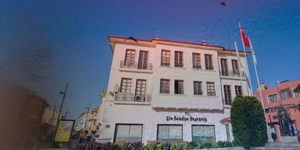 Polizia di Istanbul arresta 23 persone per corruzione nella municipalità di Şile