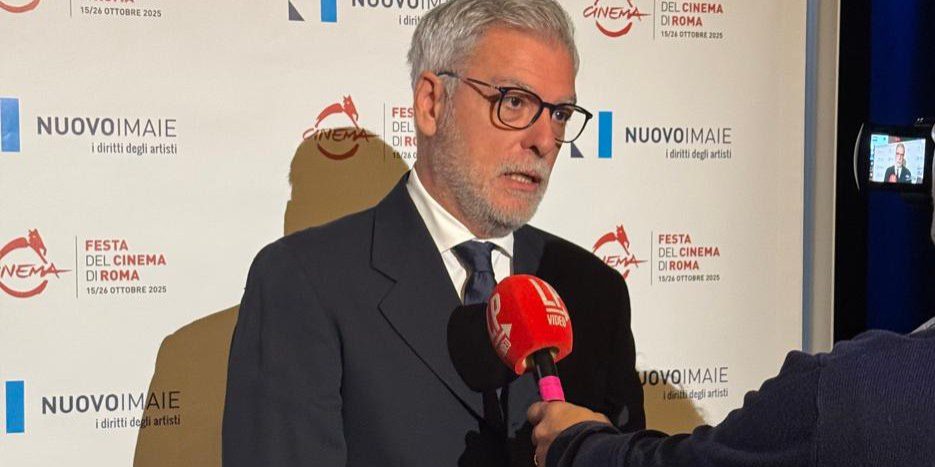 Artisti contro Inps: la battaglia per le pensioni e i diritti dei lavoratori dello spettacolo