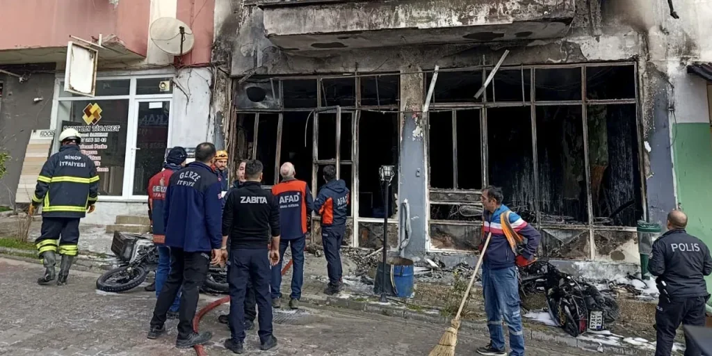 Esplosione in negozio di riparazione motociclette a Gerze, Sinop: proprietario gravemente ferito