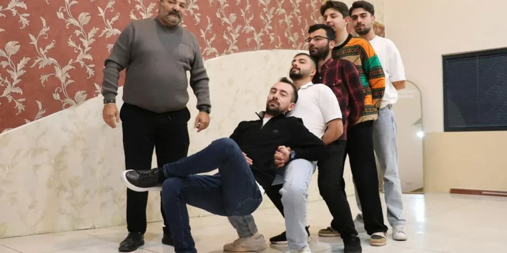 Presidente di Sivas denuncia esecuzione errata della danza halay, associazione di folklore risponde con supporto