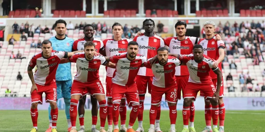 Sivasspor sconfitta 3‑1 contro Aliağa FC nella Coppa di Turchia Ziraat con solo 10 giocatori in campo