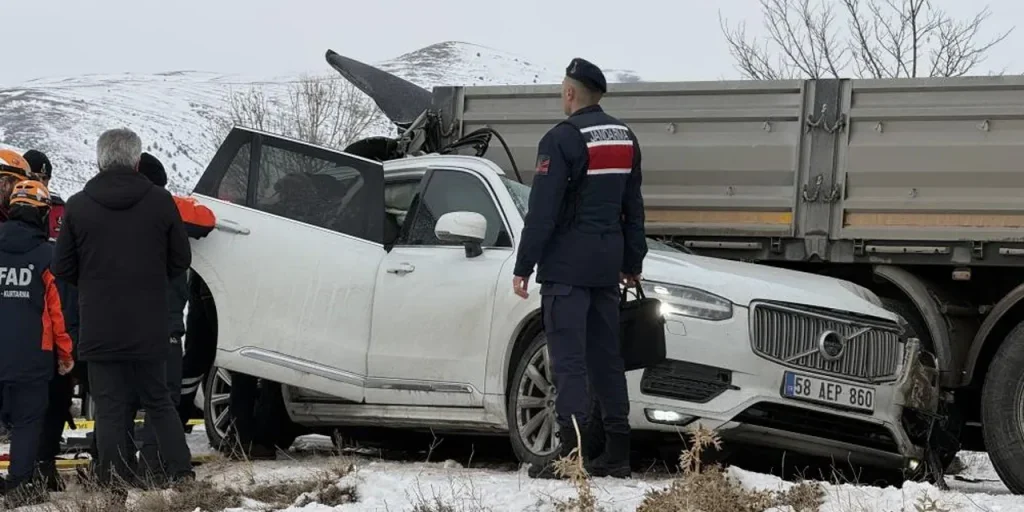 Incidente stradale a Sivas: un imprenditore locale muore a causa del ghiaccio