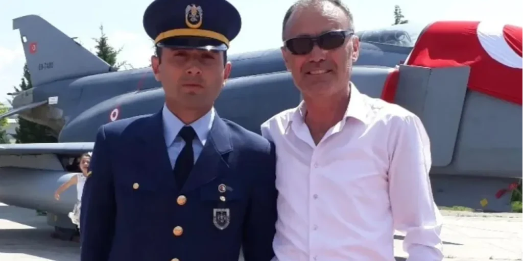 Un padre commosso: le parole che hanno toccato il cuore di tutti dopo la perdita del figlio in un incidente aereo militare