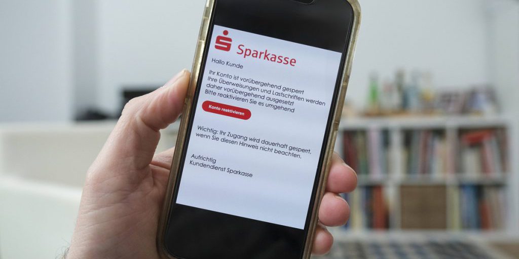 „Sicherheitshinweis“ verunsichert Kunden – jetzt warnt auch die Sparkasse selbst