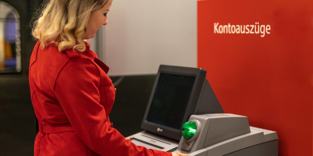 Kunde der Sparkasse bekommt einen Anruf – plötzlich sind fast 50.000 Euro weg