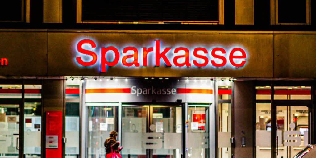 Furto alla filiale Sparkasse di Gelsenkirchen: preoccupazione e richieste di risarcimento