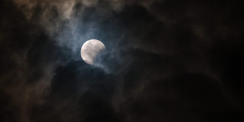 Vollmond im Widder: Diese drei Sternzeichen bekommen es sofort zu spüren