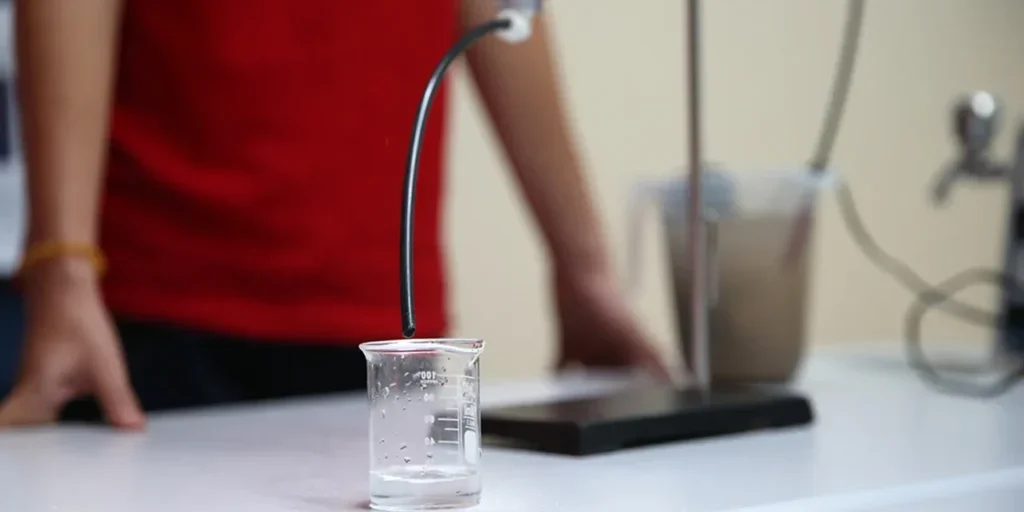 Dispositivi domestici di filtrazione eliminano i metalli pesanti dall’acqua potabile